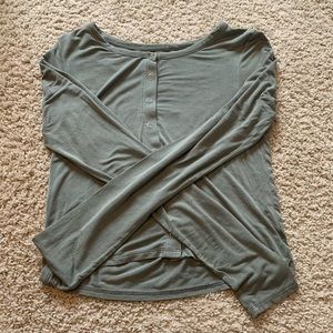 American eagle long sleeve tee
